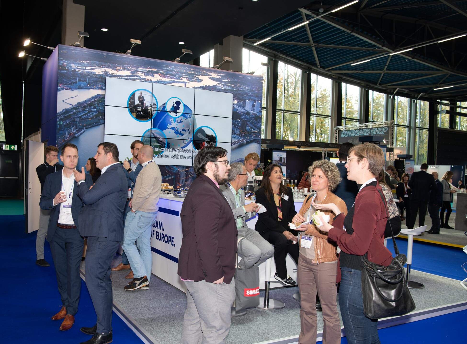 De stand van Rotterdam Maritime Capital of Europe tijdens Europort in Rotterdam Ahoy.